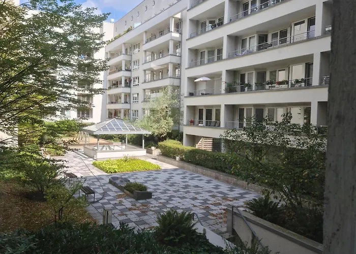 Topdomizil Apartments Checkpoint Plaza