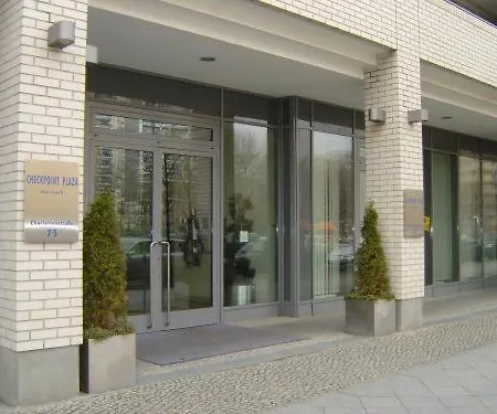 Topdomizil Apartments Checkpoint Plaza 